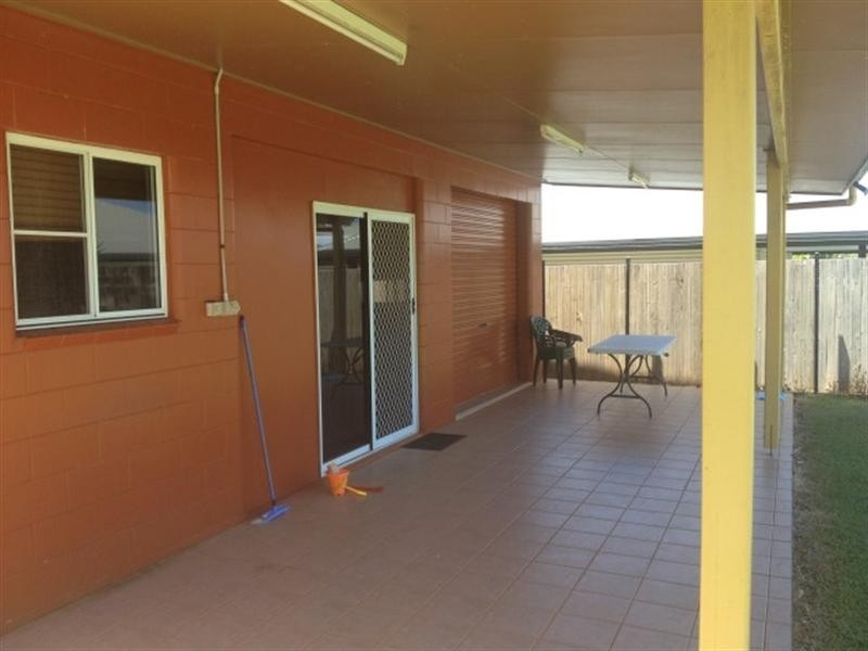 13 Leslie Lane, South Mission QLD 4852