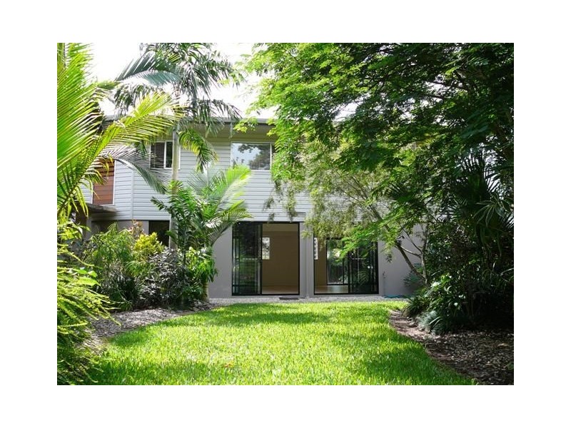 16 Porter Promenade, Mission Beach QLD 4852
