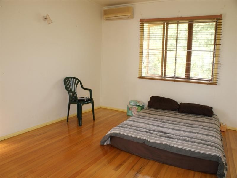 16 Dowzer, Tully QLD 4854