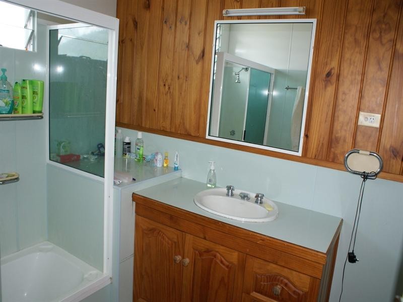 16 Dowzer, Tully QLD 4854