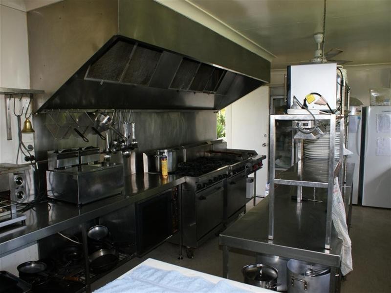 59374 Bruce Highway, Tully QLD 4854