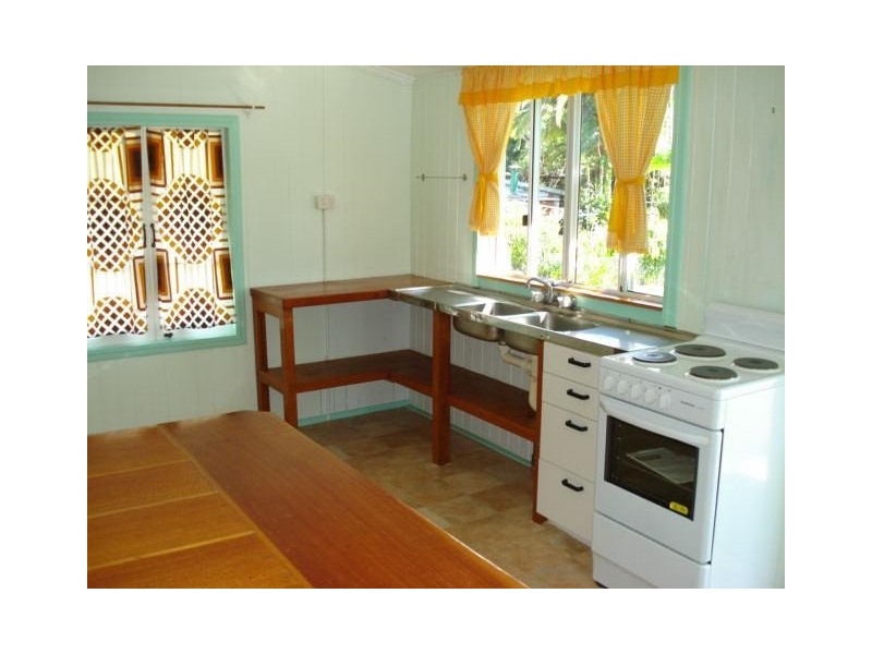 35 Royston Street, El Arish QLD 4855