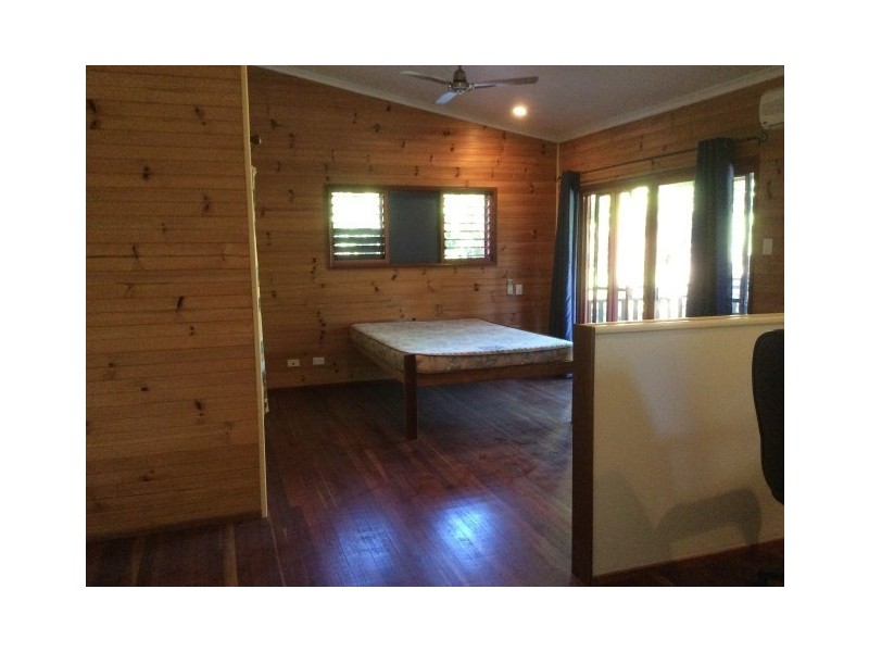 8 Mission Circle, Wongaling Beach QLD 4852