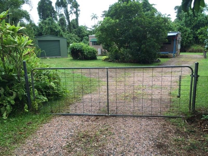 6 Hutchison Close, Mission Beach QLD 4852
