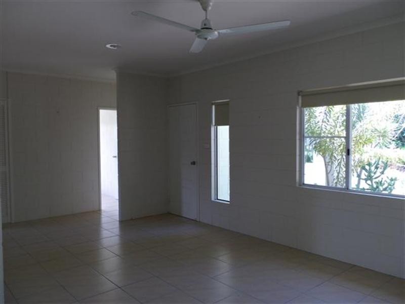 33 Buccaneer Street, South Mission QLD 4852