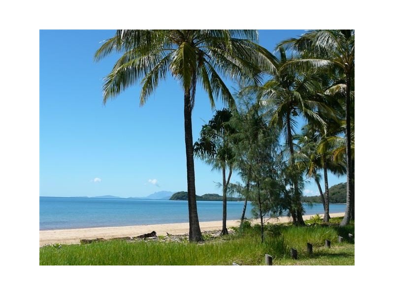 10 Spinnaker Street, South Mission QLD 4852