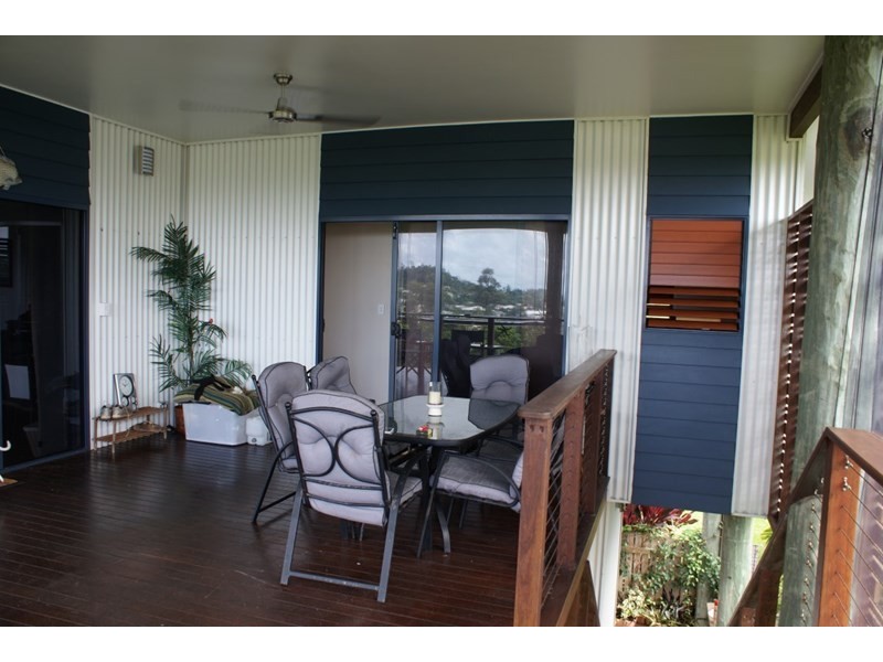 7 Bedarra Terrace, South Mission QLD 4852