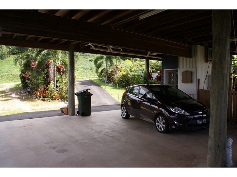 7 Bedarra Terrace, South Mission QLD 4852