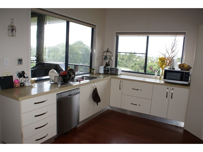 7 Bedarra Terrace, South Mission QLD 4852