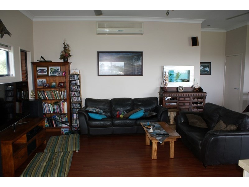 7 Bedarra Terrace, South Mission QLD 4852