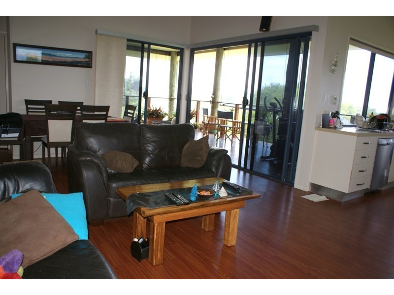 7 Bedarra Terrace, South Mission QLD 4852