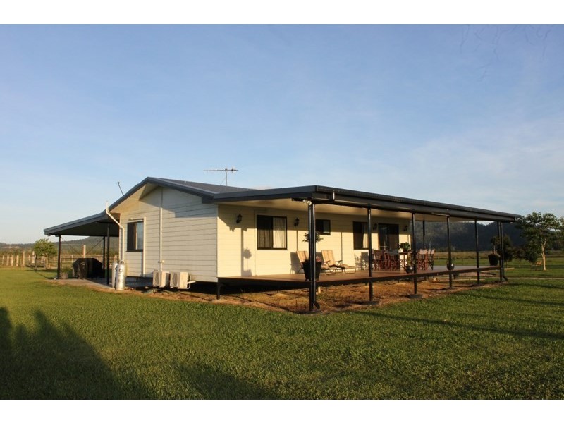 154 Old Tully Road, Birkalla QLD 4854
