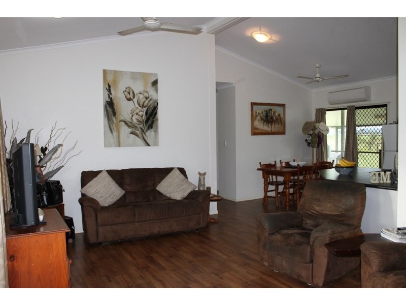 154 Old Tully Road, Birkalla QLD 4854