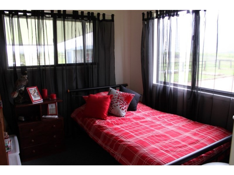 154 Old Tully Road, Birkalla QLD 4854
