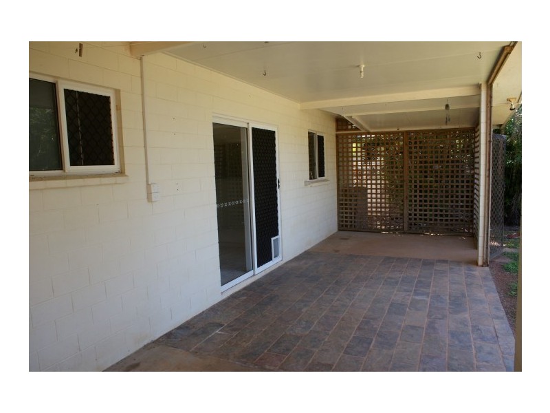 1 Kent Close, Mission Beach QLD 4852