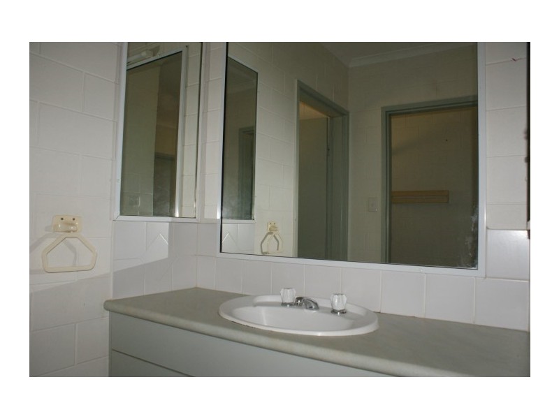 1 Kent Close, Mission Beach QLD 4852