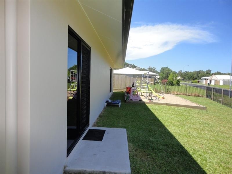 21 Mariner Drive, South Mission QLD 4852