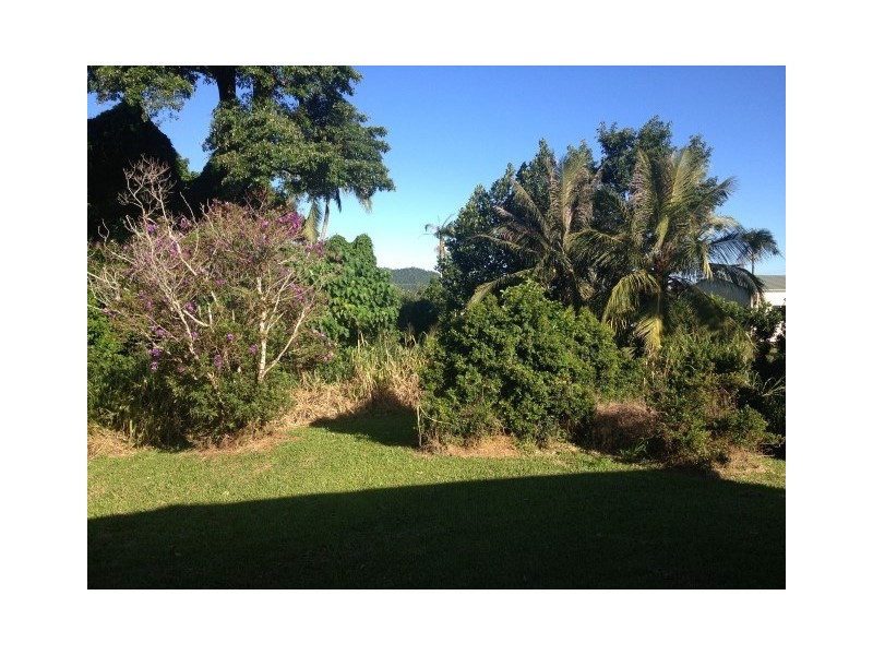 9 McQuillan Street, Tully QLD 4854