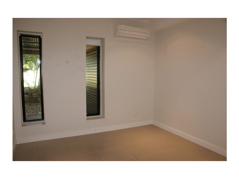 15 Pioneer Street, Mission Beach QLD 4852