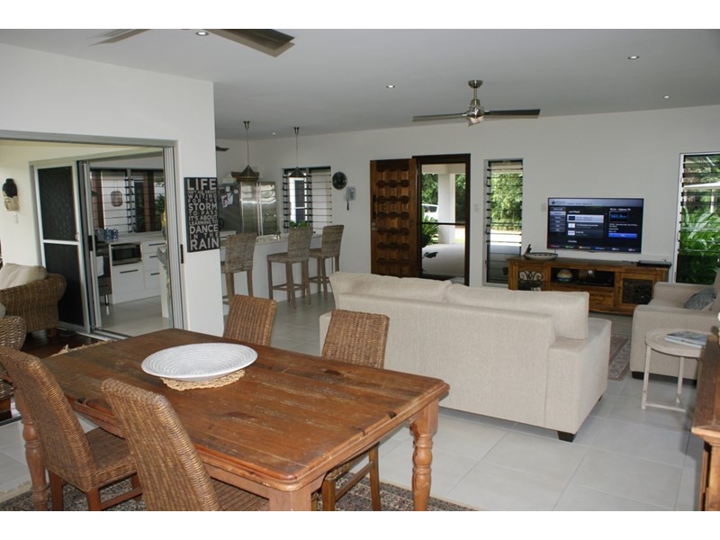 11A Kurrajong Close, Wongaling Beach QLD 4852