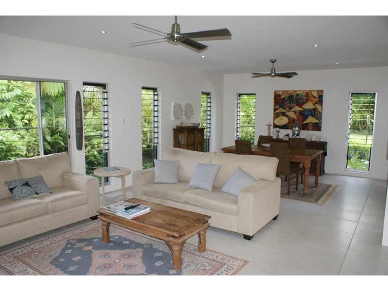 11A Kurrajong Close, Wongaling Beach QLD 4852