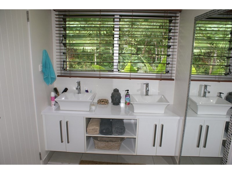 11A Kurrajong Close, Wongaling Beach QLD 4852