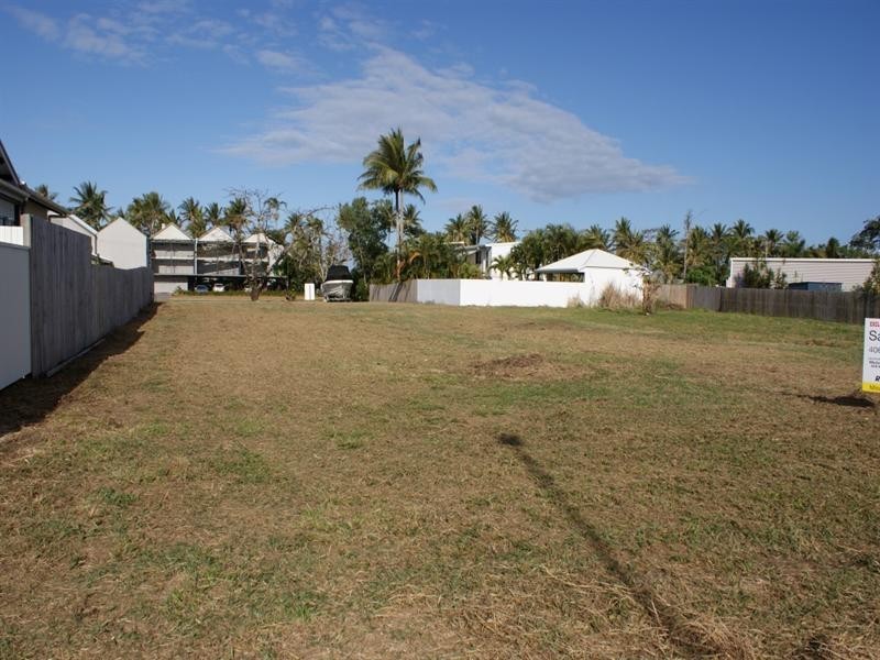 6 Southward Street, Mission Beach QLD 4852