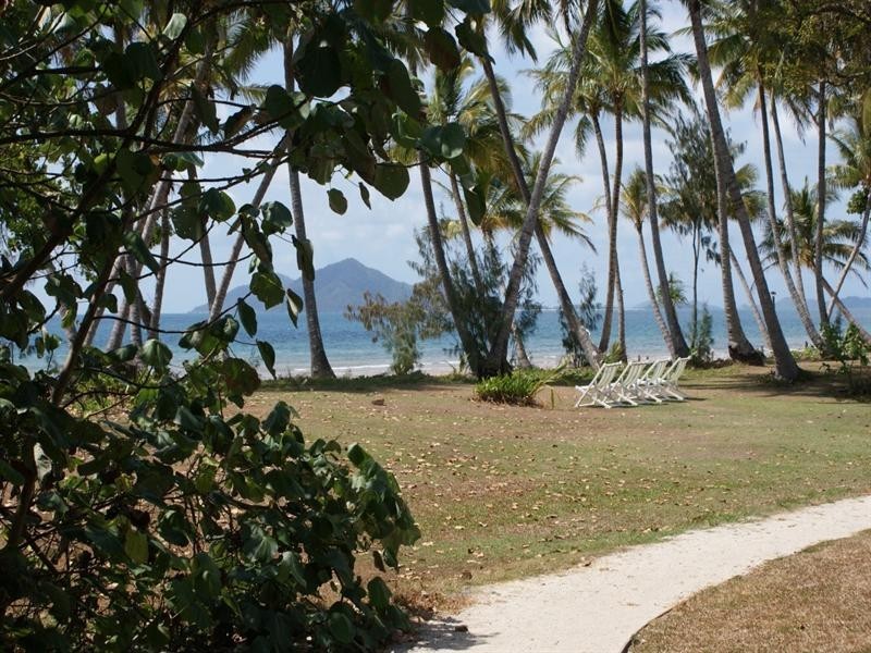 6 Southward Street, Mission Beach QLD 4852
