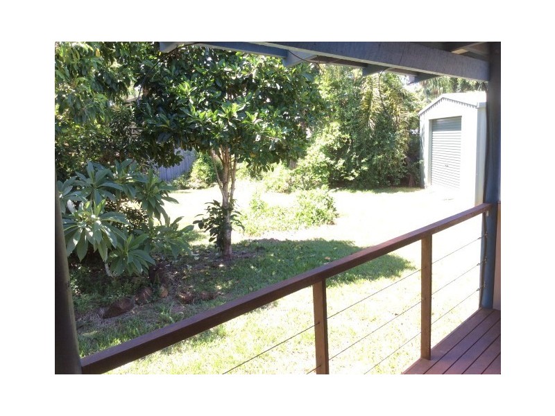 6 Hutchison Close, Mission Beach QLD 4852