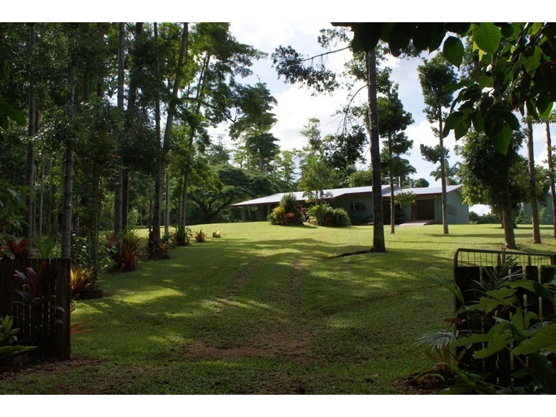 132 Boyett Road, Mission Beach QLD 4852