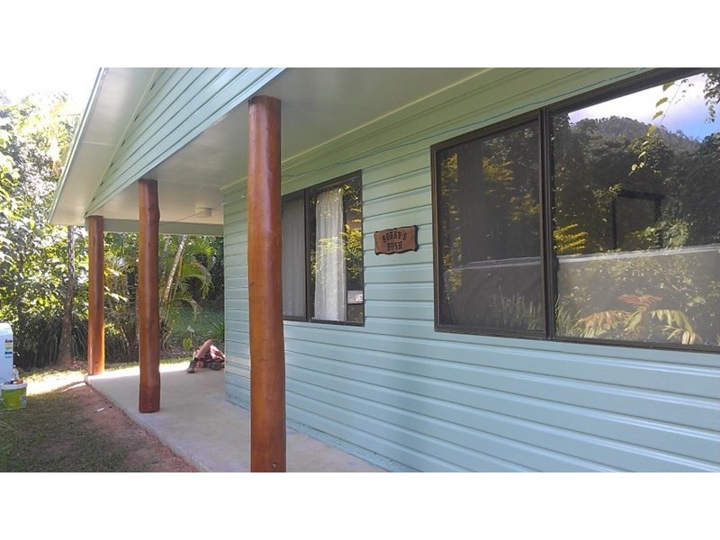 4 James Road, Mission Beach QLD 4852