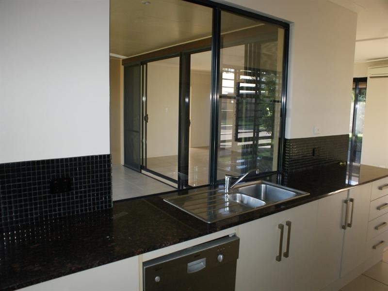 1/34 Mariner Drive, South Mission QLD 4852