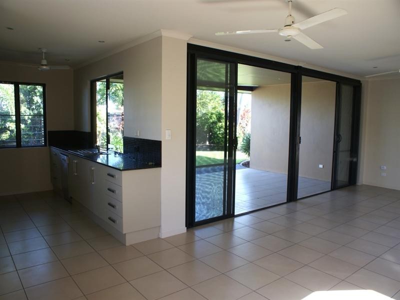 1/34 Mariner Drive, South Mission QLD 4852