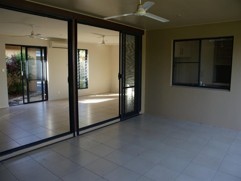 1/34 Mariner Drive, South Mission QLD 4852