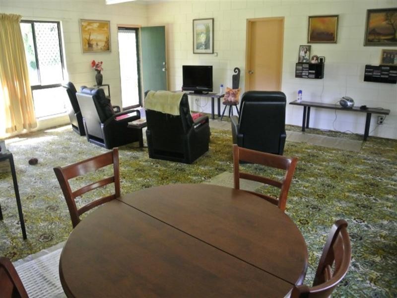 32 Bingil Bay Road, Bingil Bay QLD 4852