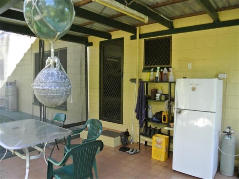 32 Bingil Bay Road, Bingil Bay QLD 4852