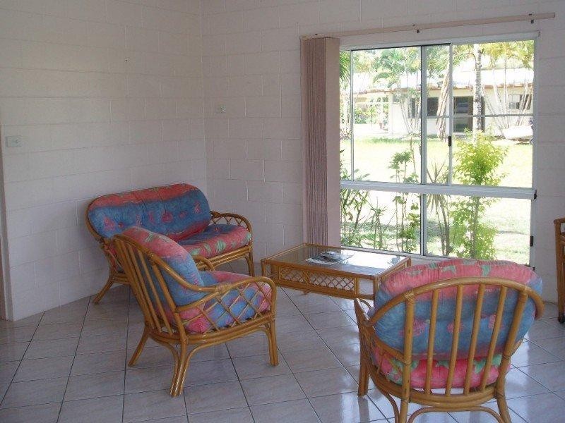 1/49 Seafarer Street, Mission Beach QLD 4852
