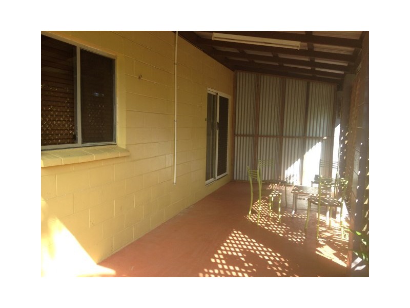 1/6 Holland Street, Wongaling Beach QLD 4852