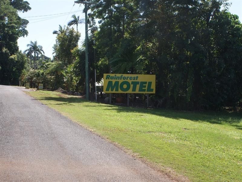 9 Endeavour Avenue, Mission Beach QLD 4852