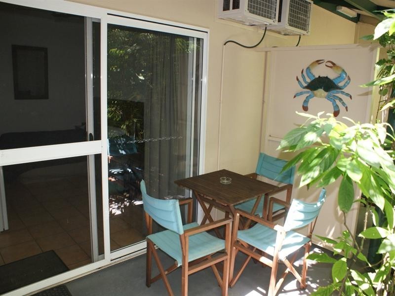 9 Endeavour Avenue, Mission Beach QLD 4852