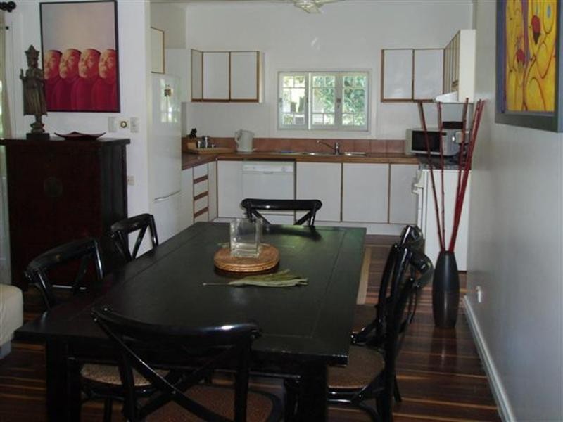 16 Southward Street, Mission Beach QLD 4852