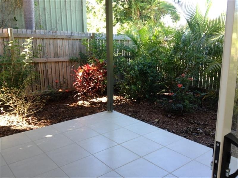 2/20 Seaview Street, Mission Beach QLD 4852