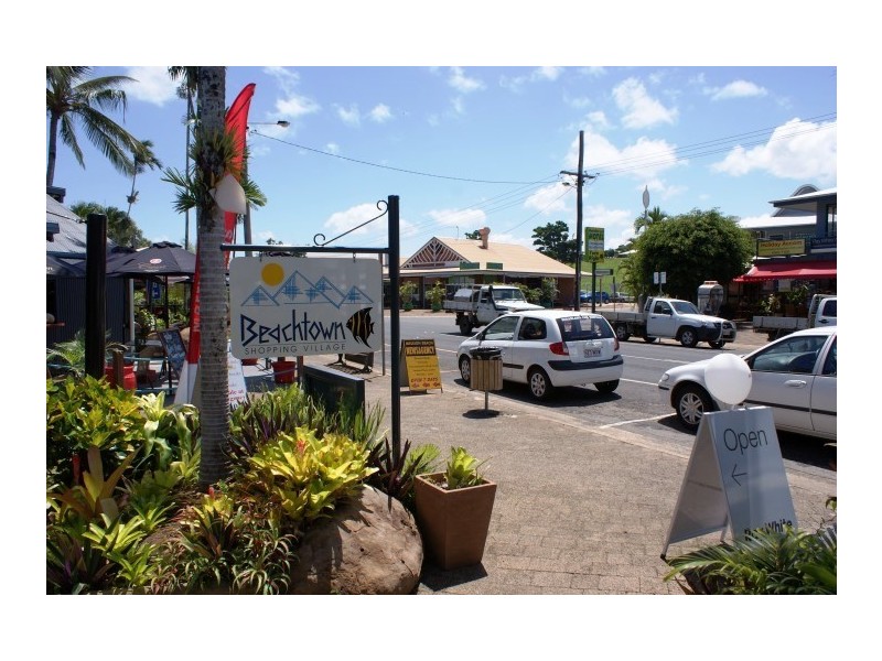 1/20 Seaview Street, Mission Beach QLD 4852