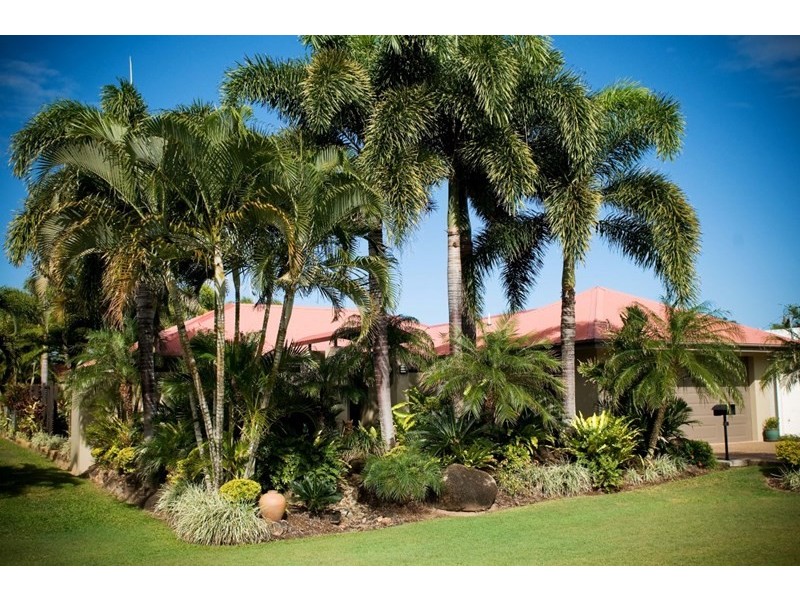 6 McNamara Street, Wongaling Beach QLD 4852