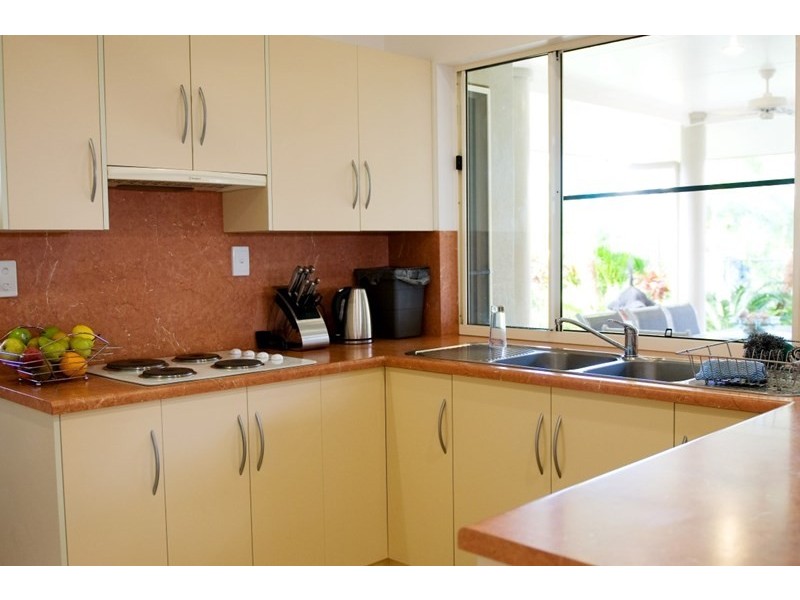 6 McNamara Street, Wongaling Beach QLD 4852