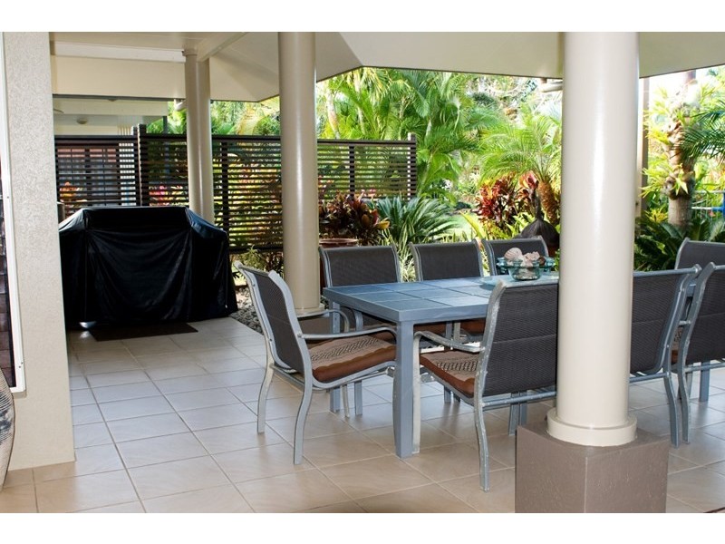 6 McNamara Street, Wongaling Beach QLD 4852