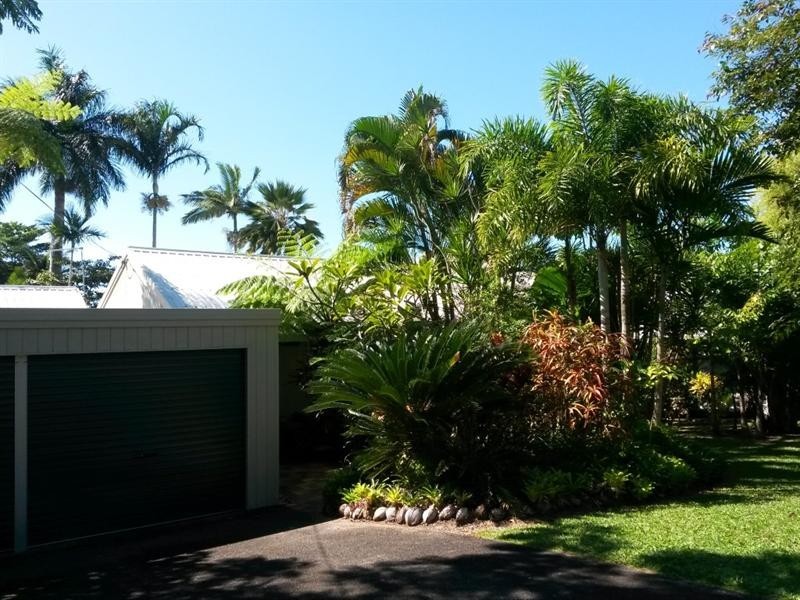 49 Cutten Street, Bingil Bay QLD 4852
