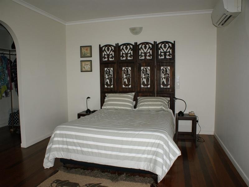 49 Cutten Street, Bingil Bay QLD 4852