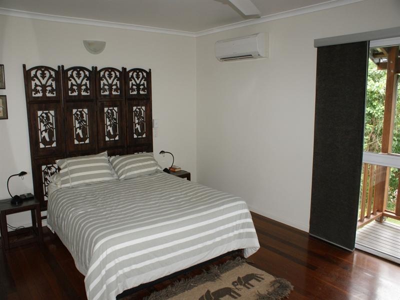 49 Cutten Street, Bingil Bay QLD 4852