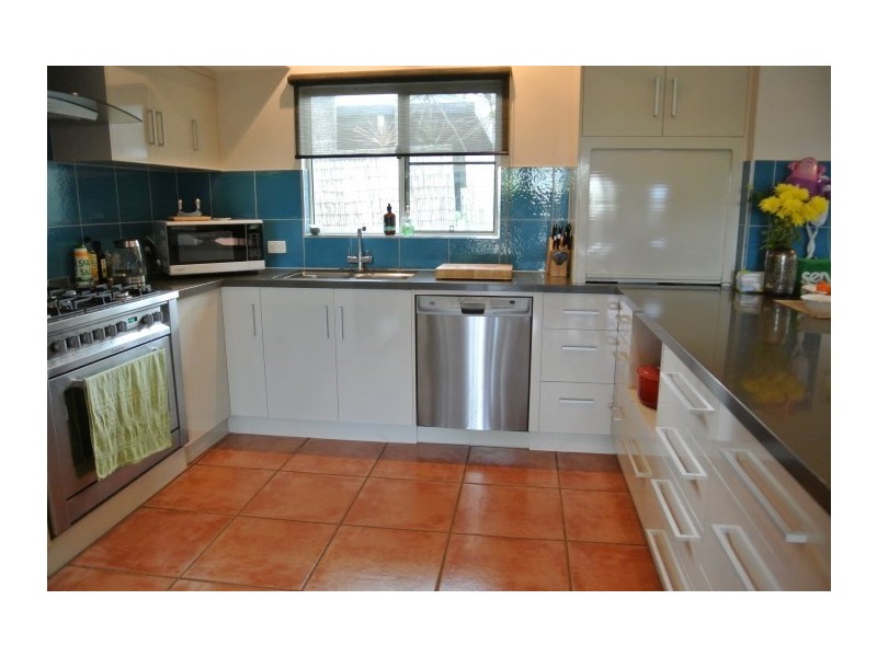 42 Holland Street, Wongaling Beach QLD 4852